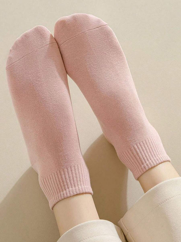 Random Color Daily Wear Socks Set