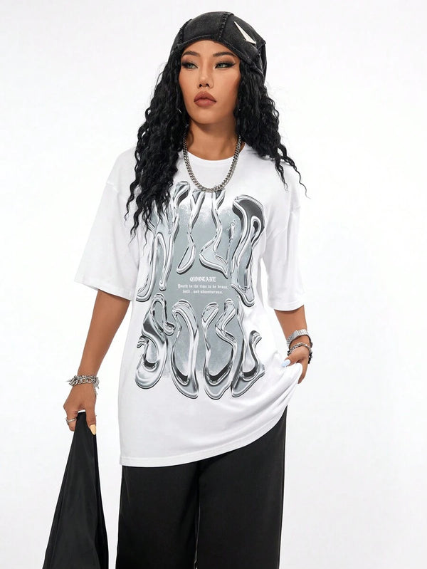 Lips Graphic Oversized Streetwear Tee