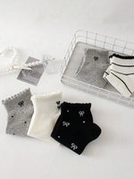 Cute Bow Pattern Crew Socks - 4
