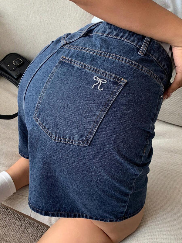 Plus Size Ribbon Embroidered Denim Shorts