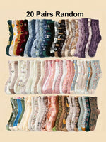 Vintage Embossed Mid-Calf Sports Socks - 1