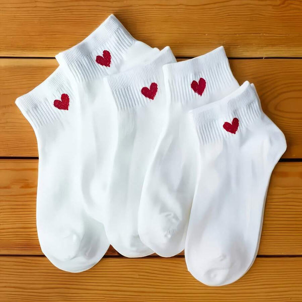 White Heart Embroidered Ankle Socks